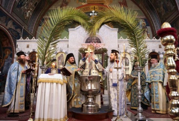 Νίκος Σταυρέλης: Μήνυμα Δημάρχου Κορινθίων για τα Θεοφάνεια